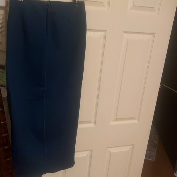 Line & Dot Maxi - Picture 8 of 9